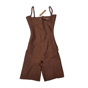 SKIMS BODYCORE SCULPT OPEN BUST MID THIGH BODYSUIT TOP JASPER BROWN LARGE NWT